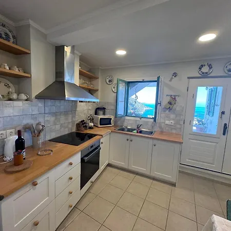 - Andriana's House בית נופש *