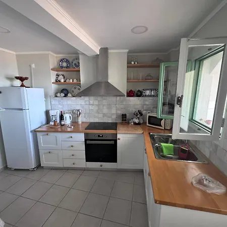 בית נופש - Andriana's House *
